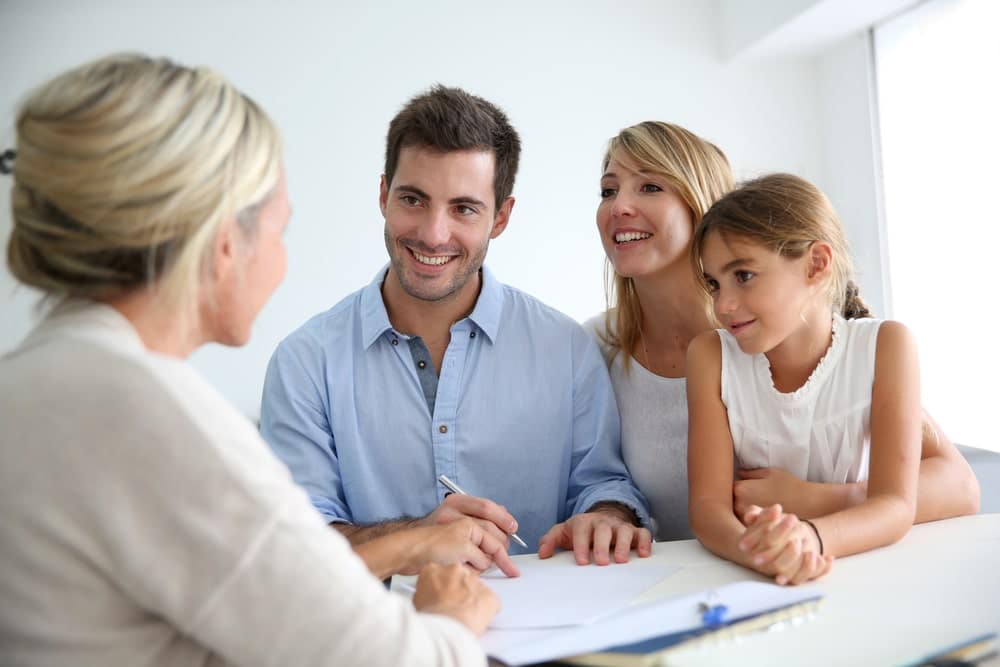 Life Insurance Banner - Family meeting with a life insurance broker
