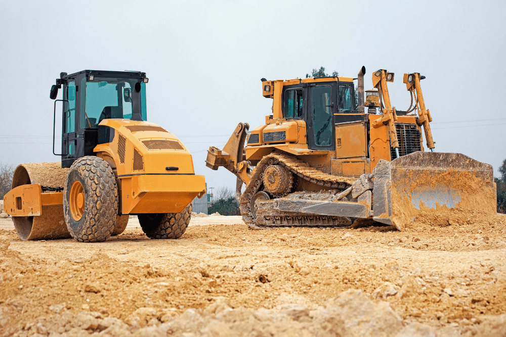 Heavy yellowgoods digging on a worksite